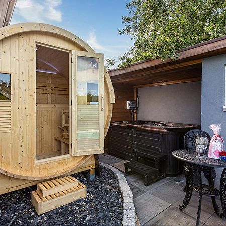 Gites Spa Strasbourg - Studio Romantique, Jacuzzi, Sauna, Terrasse Privee Furdenheim Exterior foto