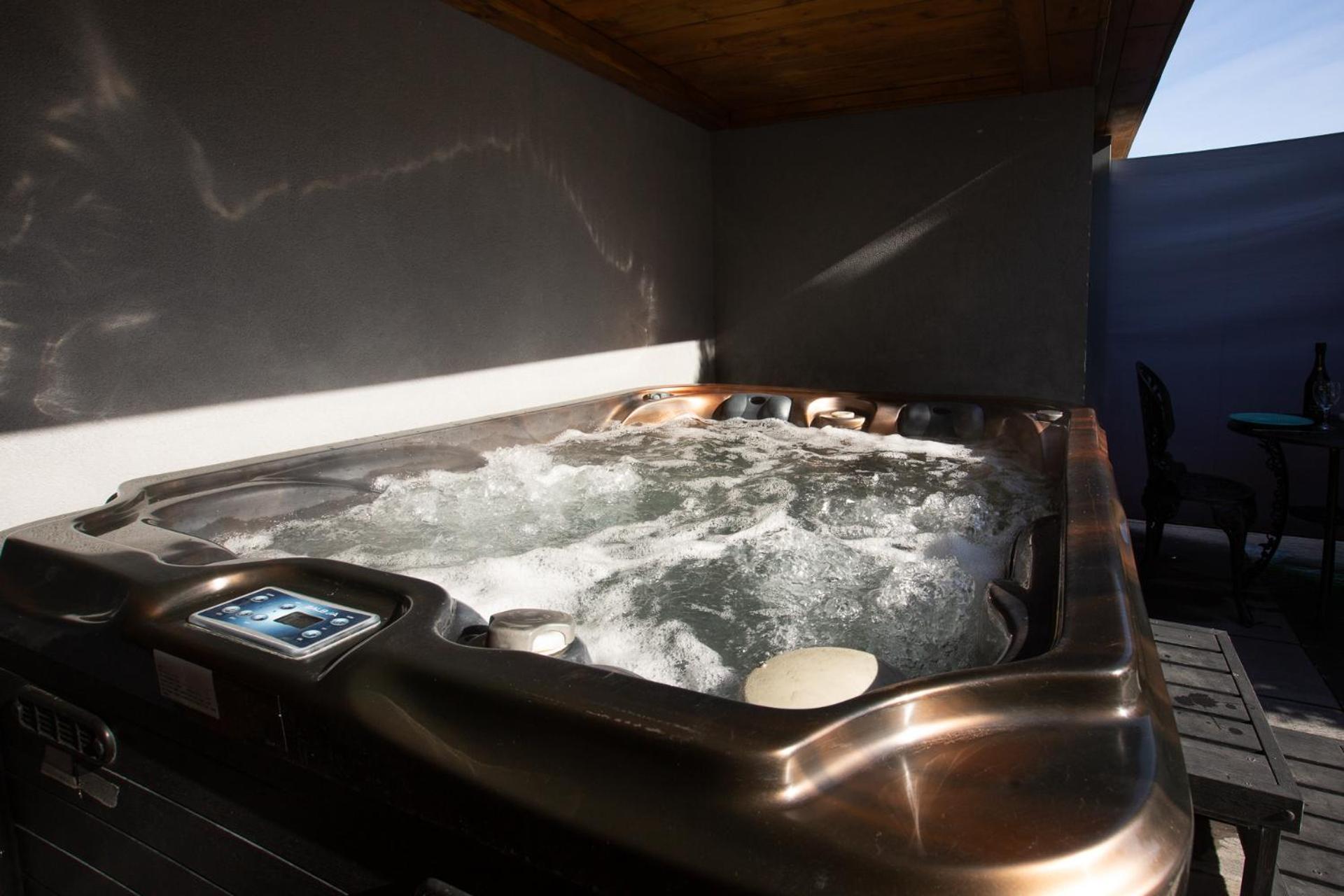 Gites Spa Strasbourg - Studio Romantique, Jacuzzi, Sauna, Terrasse Privee Furdenheim Exterior foto
