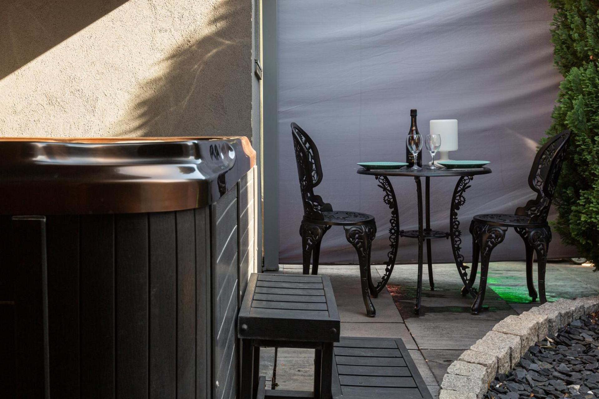 Gites Spa Strasbourg - Studio Romantique, Jacuzzi, Sauna, Terrasse Privee Furdenheim Exterior foto